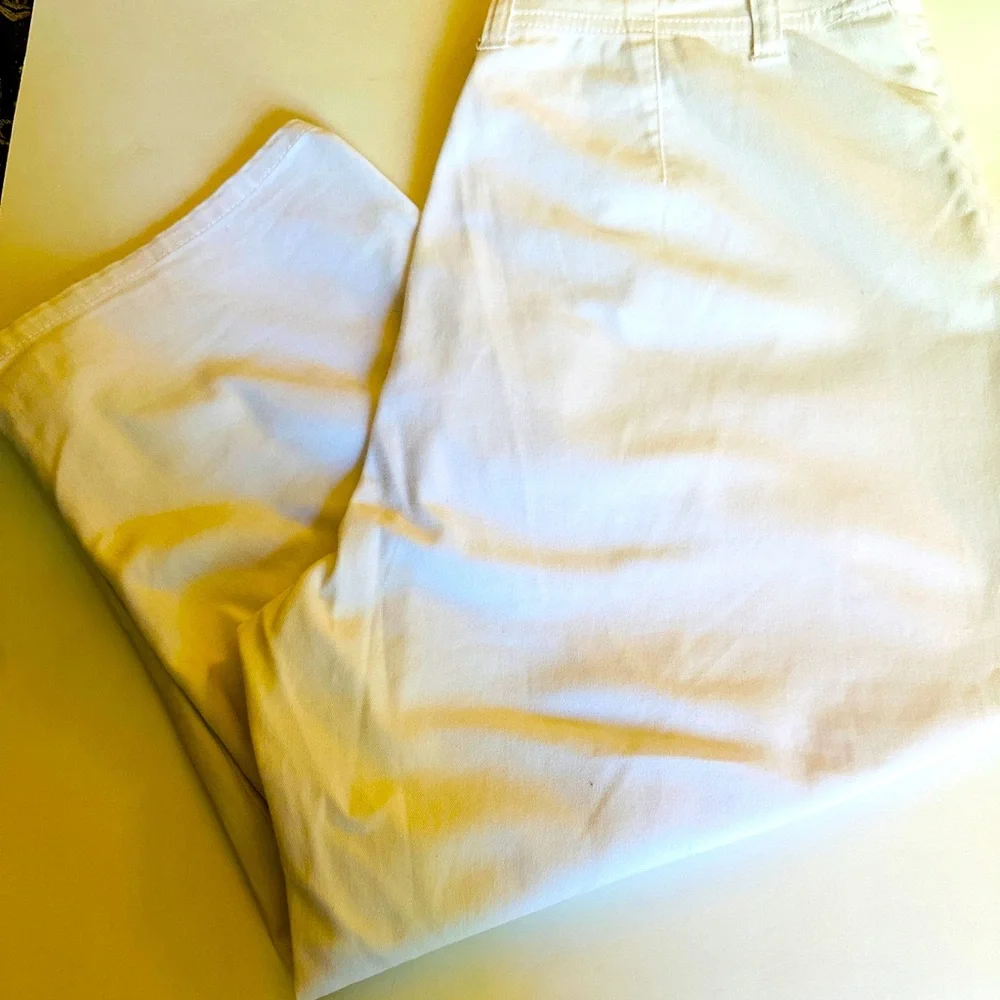 Gloria Vanderbilt White Capris Cotton Stretch Blend Size 8